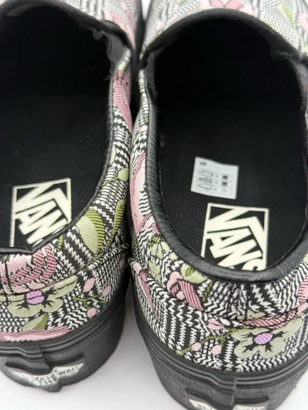 Vans Tapestry Floral Platform Slip-On Sneakers Chunky Sole Street Style Shoes - Picture 16 of 17